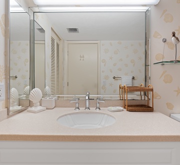 Caper Beach Club 314