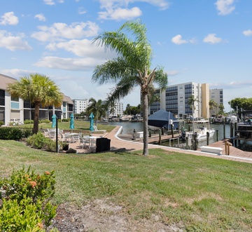 Estero Island Yacht & Racquet 212-Dockside Paradise