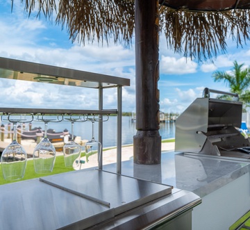 Club 205 At Bayview