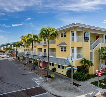 Harbour House 215