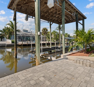 Canal Paradise Retreat