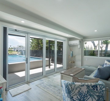 Curlew Beach Cottage