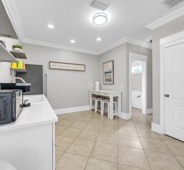 Saltwater Social Club