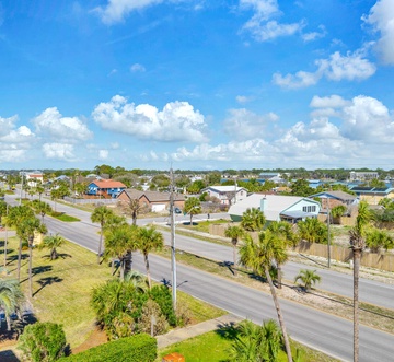 Sunset Cottages 2C - Melrose Place