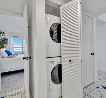 Emerald Towers West 2003 - Beachfront Blessings