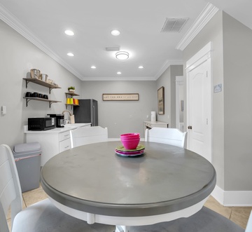 Saltwater Social Club