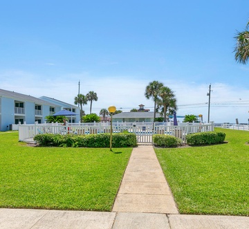 Tradewinds 21 - Coastal Charm