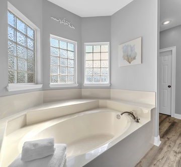 Saltwater Social Club