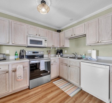 Sunset Cottages 2C - Melrose Place