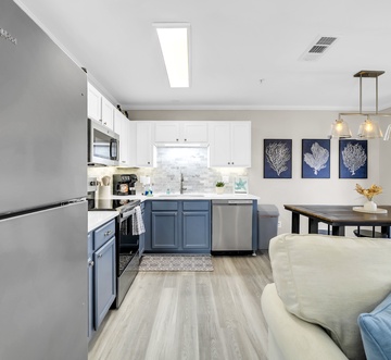 Sunset Cottages 2C - Melrose Place