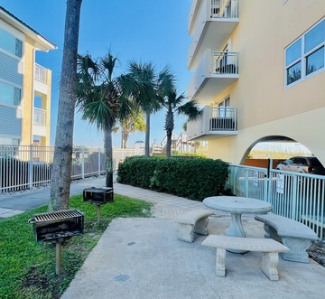 Pelican Isle 608 - Pufferfish Penthouse