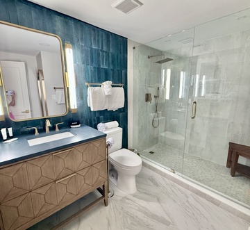 Emerald Hill #3 - Villa by the Sea