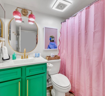 Pelican Isle 215 - The Emerald Spritz