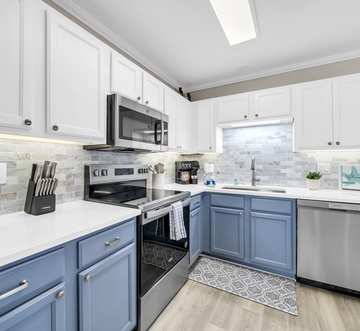 Sunset Cottages 2C - Melrose Place