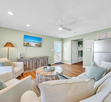 Sunset Cottages 2C - Melrose Place