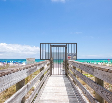 Emerald Towers 1302 - Salty Smile