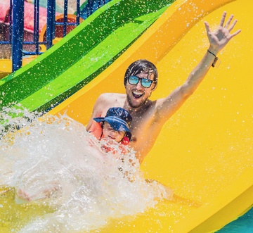 Grand Caribbean 310 - The Surf Shack