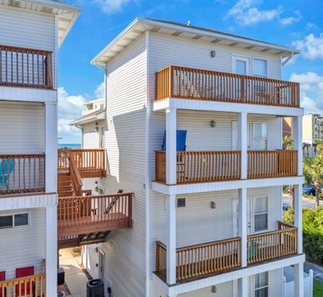 Sunset Cottages 2C - Melrose Place