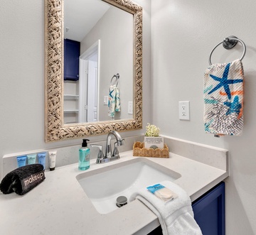 Beach Resort 401 - Blue View