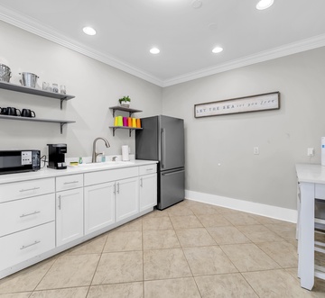 Saltwater Social Club