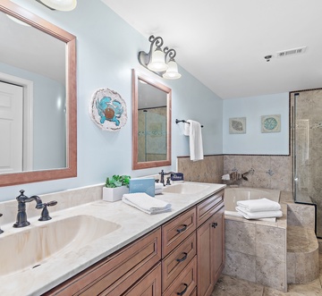 Jade East 1030 - Jade By The Sea