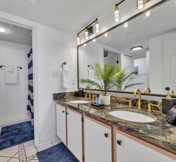 Emerald Towers West 2003 - Beachfront Blessings