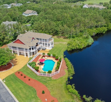 CC124: Corolla Beach House (Formerly Kari'd Away)