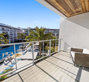 Pointe 332 @Rosemary