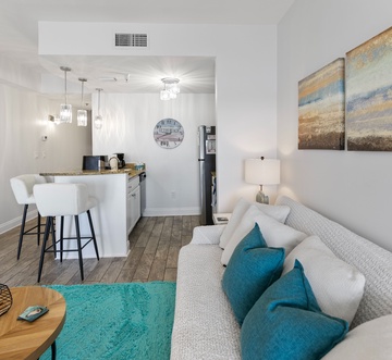 Carillon Inn 313