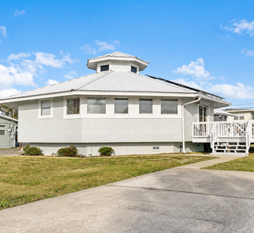 Belaire Bungalow