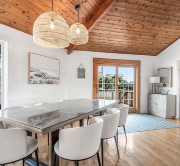 Belaire Bungalow