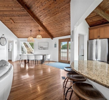 Belaire Bungalow