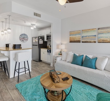 Carillon Inn 313