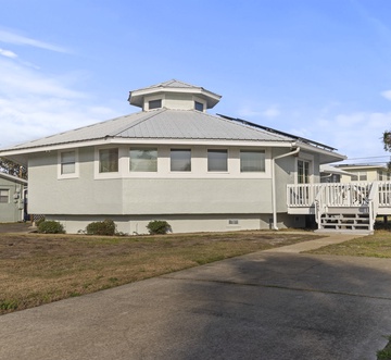 Belaire Bungalow
