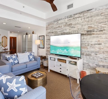 Carillon Market 305