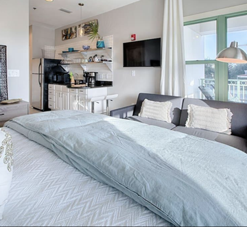 Inn at Seacrest 210