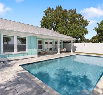 Laguna Breeze