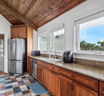 Belaire Bungalow