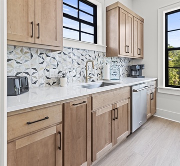 214 Toledo Place