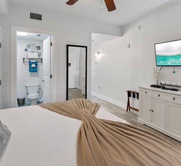 Carillon Inn 313