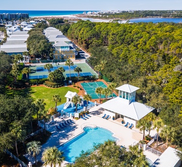 Carillon Market 305