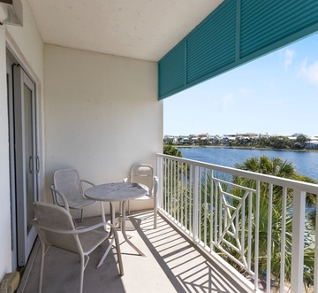 Carillon Inn 313