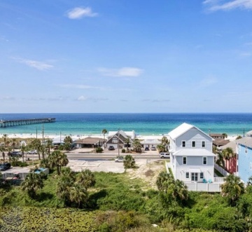 Pier Park Paradise