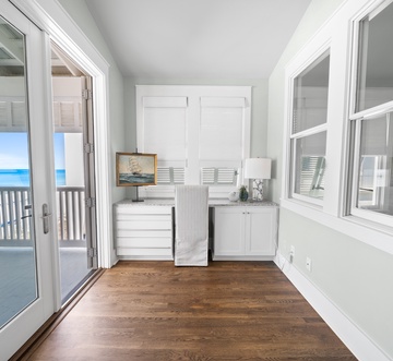 330 Beachside Dr