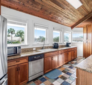 Belaire Bungalow
