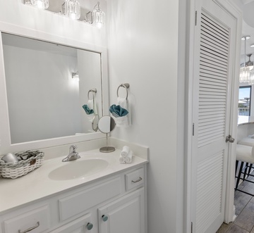 Carillon Inn 313