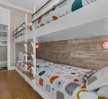 114 Parkshore Drive