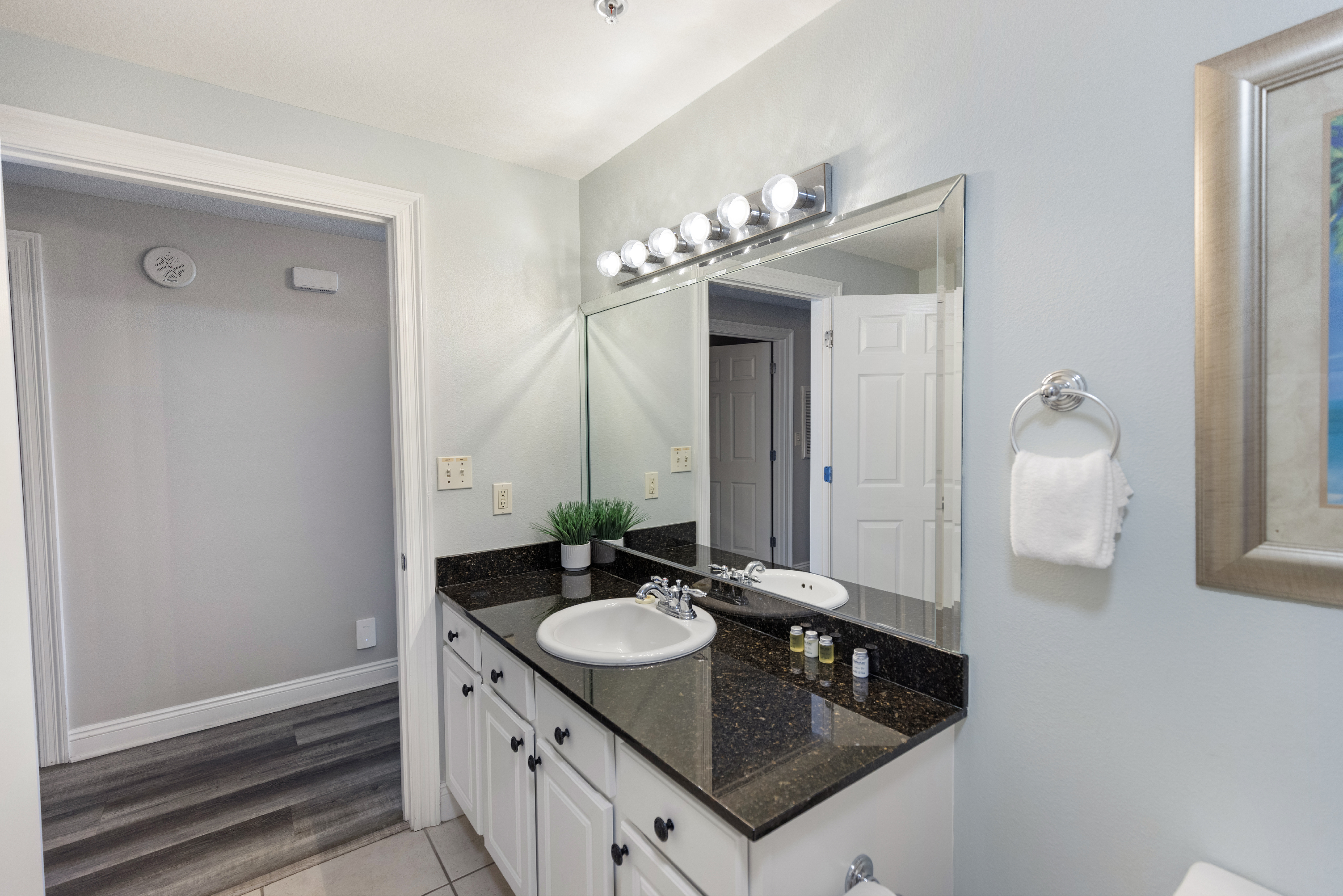 Calypso 108W- VIP Parking