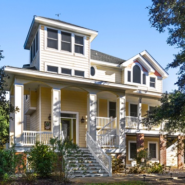 CC298: Parrothead Manor