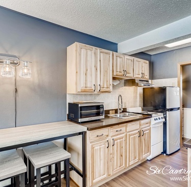 Dining / Kitchen